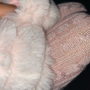 Pink size 3 boots. Never worn!